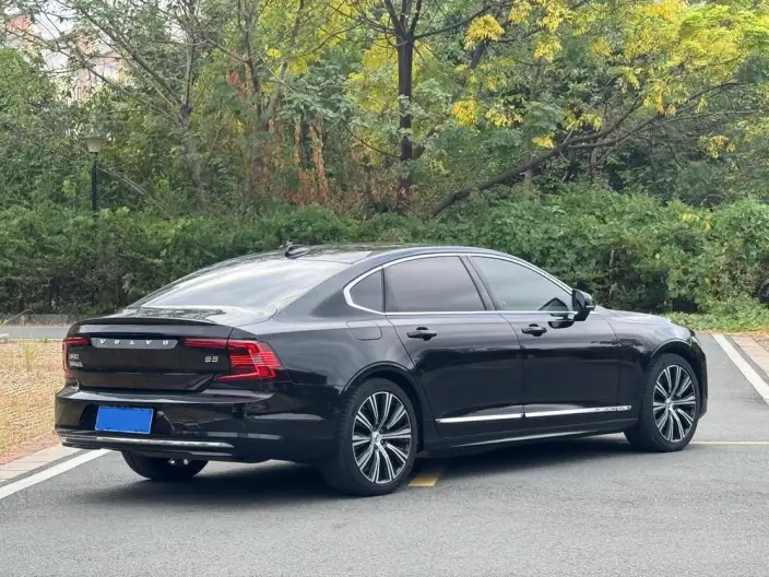 Volvo S90 2024 Model B5 Smart Range Deluxe Edition – фото 6