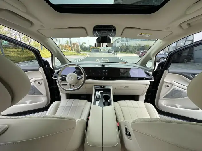 VOYAH Dreamer PHEV 2024 Model Ultra-long Endurance Premium Edition – фото 10
