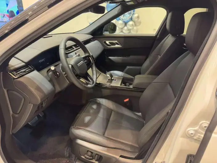 Range Rover Velar 2025 Model Dynamic SE – фото 9
