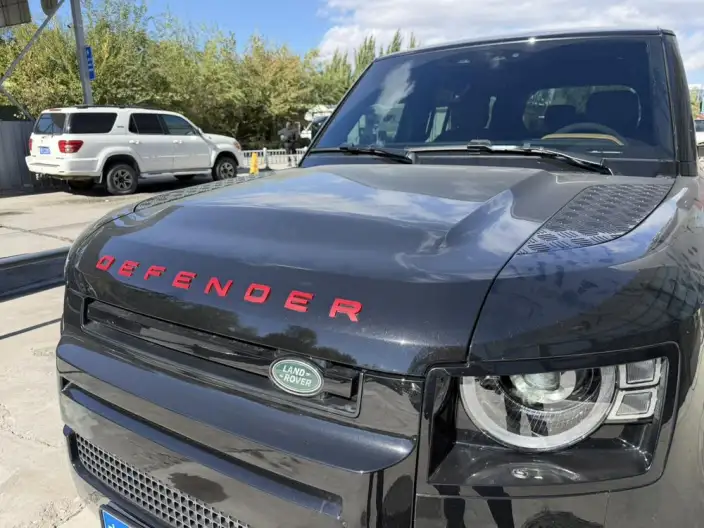 Land Rover Defender 2024 Model 110 5.0T V8