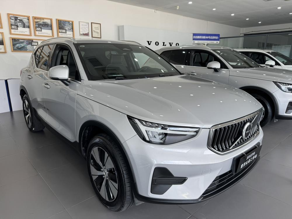 Volvo XC40 2024 B3 Smart Vision Luxury – фото 3