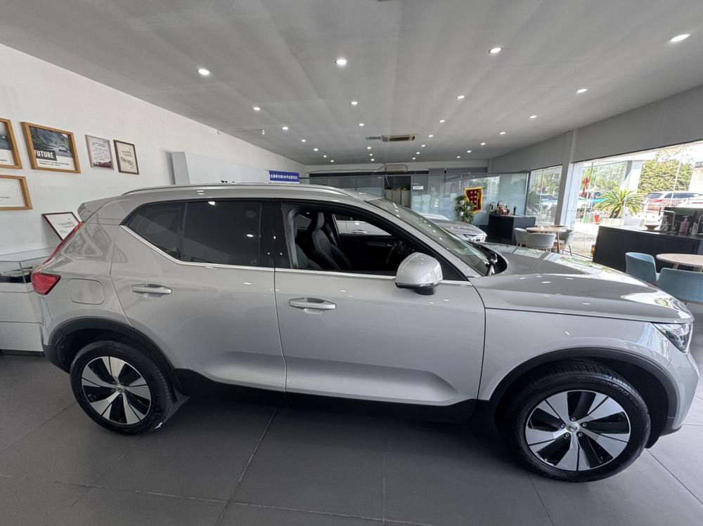 Volvo XC40 2024 B3 Smart Vision Luxury – фото 7