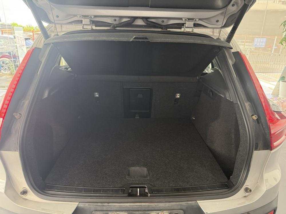 Volvo XC40 2024 B3 Smart Vision Luxury – фото 16