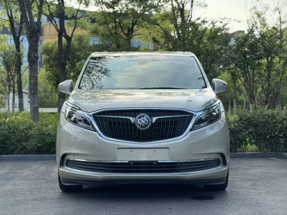 Buick GL8 2018 ES 28T Luxury China VI – фото 2