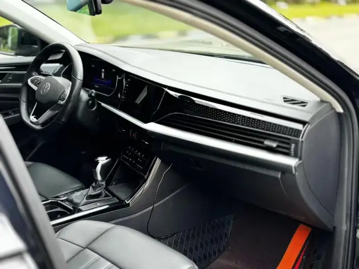 Volkswagen Passat PHEV 2023 Model 430PHEV Hybrid Elite Edition – фото 6