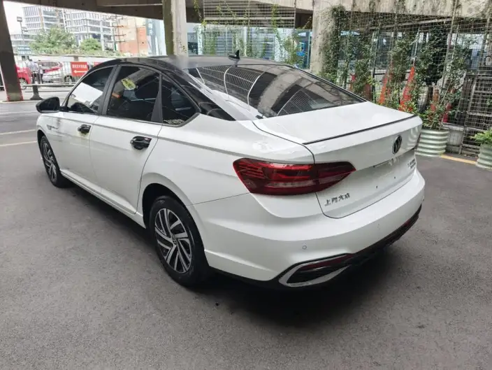 Volkswagen Lavida 2023 Model 300TSI DSG Manyi Edition – фото 5