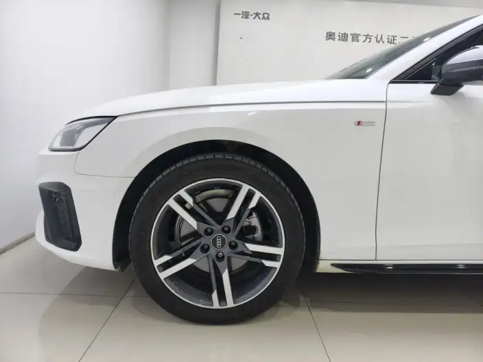 Audi A4 L 2022 Model 40 TFSI Luxury Dynamic Model – фото 3