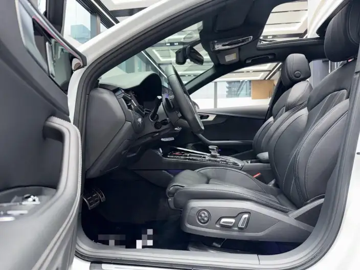Audi A4 L 2024 Model 40 TFSI Luxury Dynamic Model – фото 7