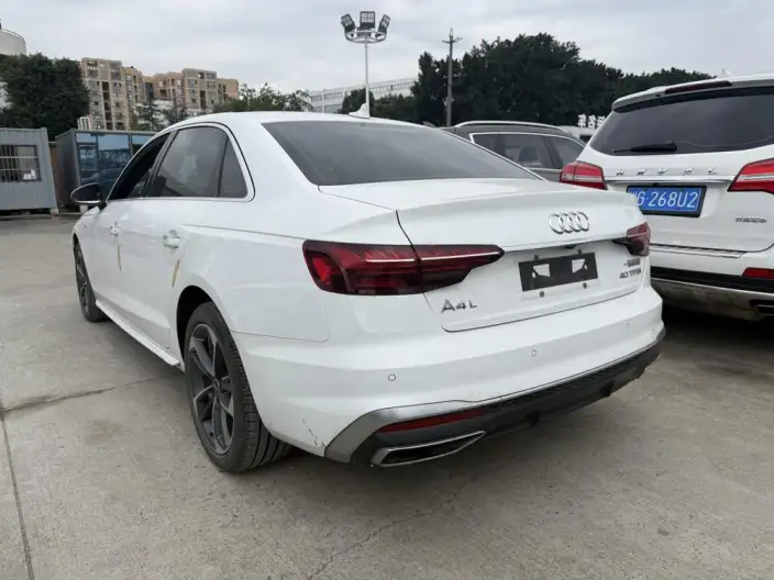 Audi A4 L 2022 Model 40 TFSI Fashion Dynamic Model – фото 4