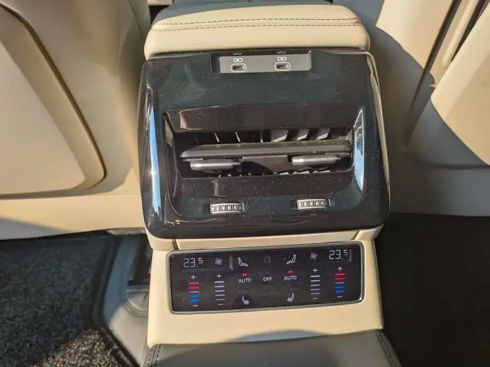 Audi A6L 2026 Model 2.0T quattro Exclusive Model – фото 7
