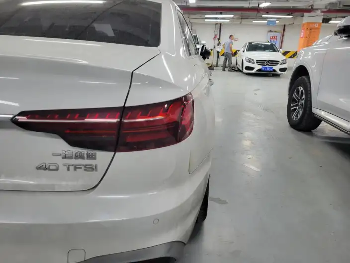 Audi A4 L 2022 Model 40 TFSI Fashion Dynamic Model – фото 4