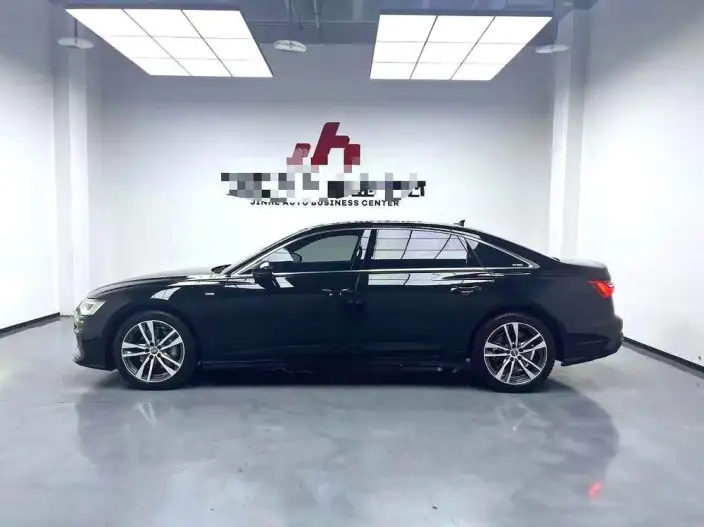 Audi A6L 2021 Model 40 TFSI Luxury Dynamic Model – фото 3