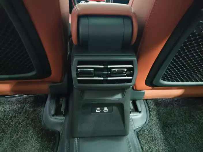 Audi A3 2026 Model A3L Limousine 35 TFSI Continental Flying Spur Exclusive Model – фото 10