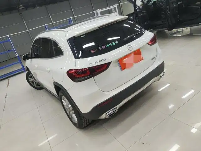 Mercedes-Benz GLA 2023 Model GLA 200 – фото 3