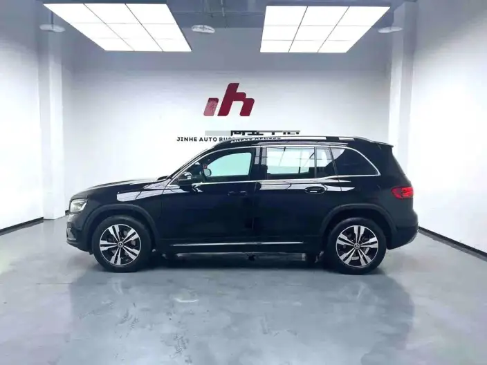 Mercedes-Benz GLB 2024 Model GLB 200 Dynamic Model – фото 3