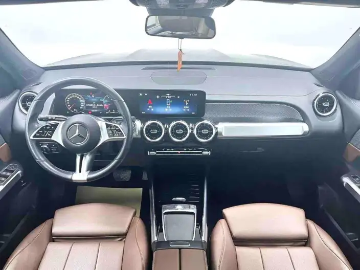 Mercedes-Benz GLB 2024 Model GLB 200 Dynamic Model – фото 5