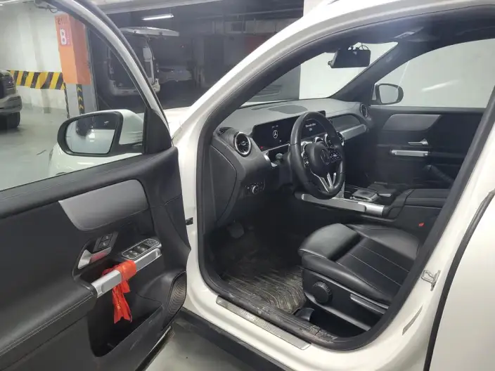 Mercedes-Benz GLB 2022 Model Facelift II GLB 200 Dynamic Model – фото 6