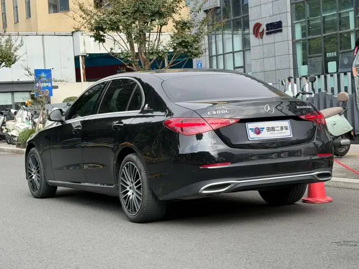 Mercedes-Benz C-Class 2022 Model C 260 L – фото 4