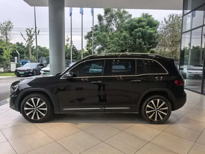 Mercedes-Benz GLB 2025 Model GLB 220 Fashion Model – фото 3