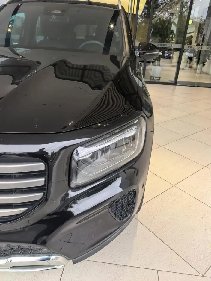 Mercedes-Benz GLB 2025 Model GLB 220 Fashion Model – фото 10