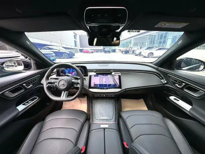Mercedes-Benz E-Class 2024 Model E 300 L Fashion Model sedan – фото 9