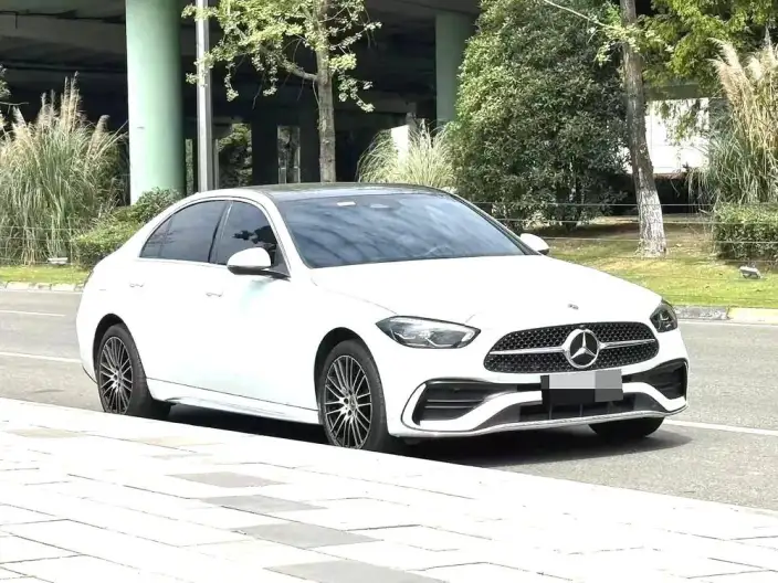 Mercedes-Benz C-Class 2025 Model C 260 L Sports Edition – фото 3