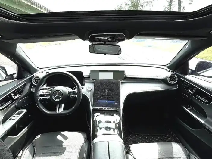 Mercedes-Benz C-Class 2025 Model C 260 L Sports Edition – фото 9