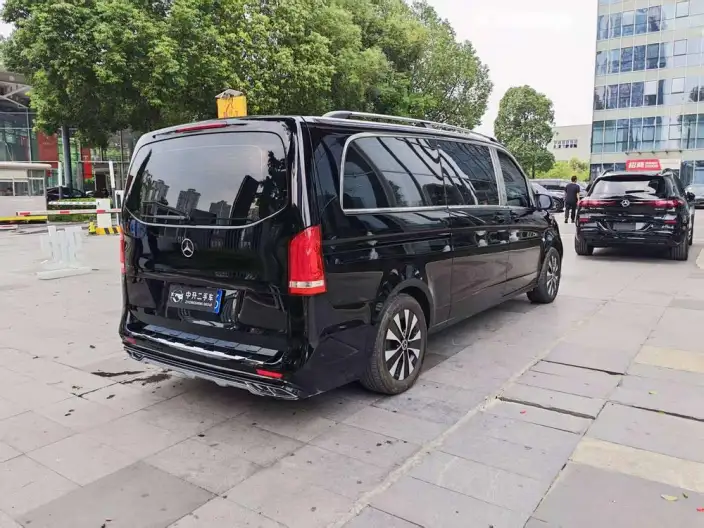 Viano 2023 Model 2.0T Business Edition 7 seat – фото 7