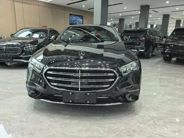 Mercedes-Benz E-Class 2024 Model E 300 L Luxury Model sedan – фото 2