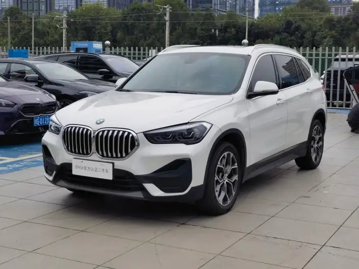 BMW X1 2022 Model sDrive25Li Leading Model – фото 1