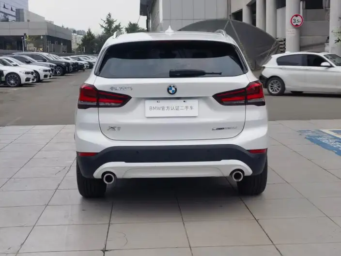 BMW X1 2022 Model sDrive25Li Leading Model – фото 4