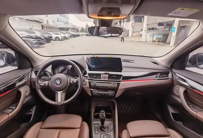 BMW X1 2022 Model sDrive25Li Leading Model – фото 6