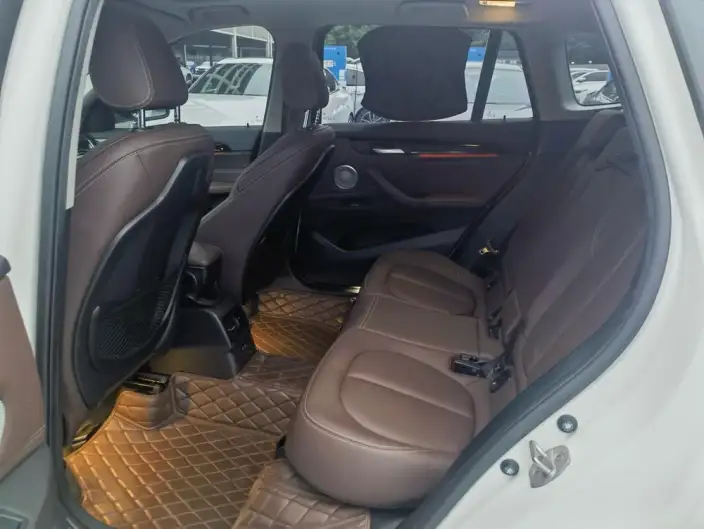 BMW X1 2022 Model sDrive25Li Leading Model – фото 9