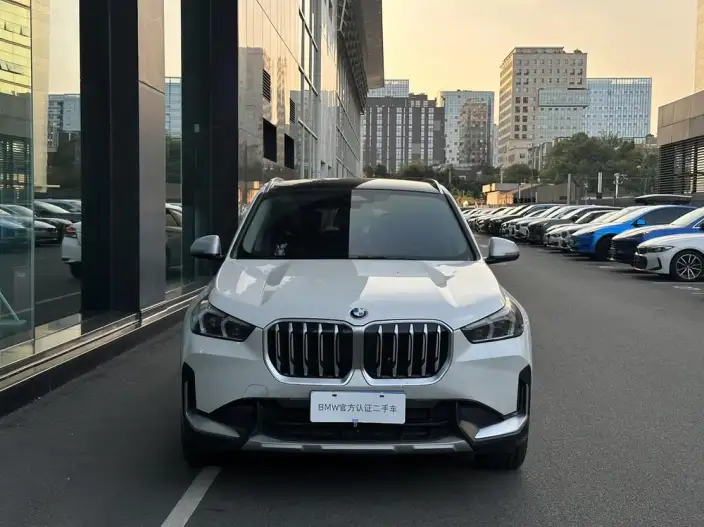 BMW X1 2023 Model sDrive25Li X Design Set – фото 2