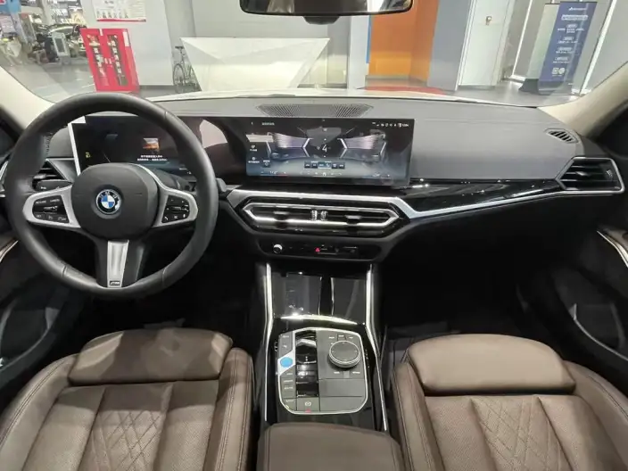 BMW i3 2023 Model eDrive35L – фото 10