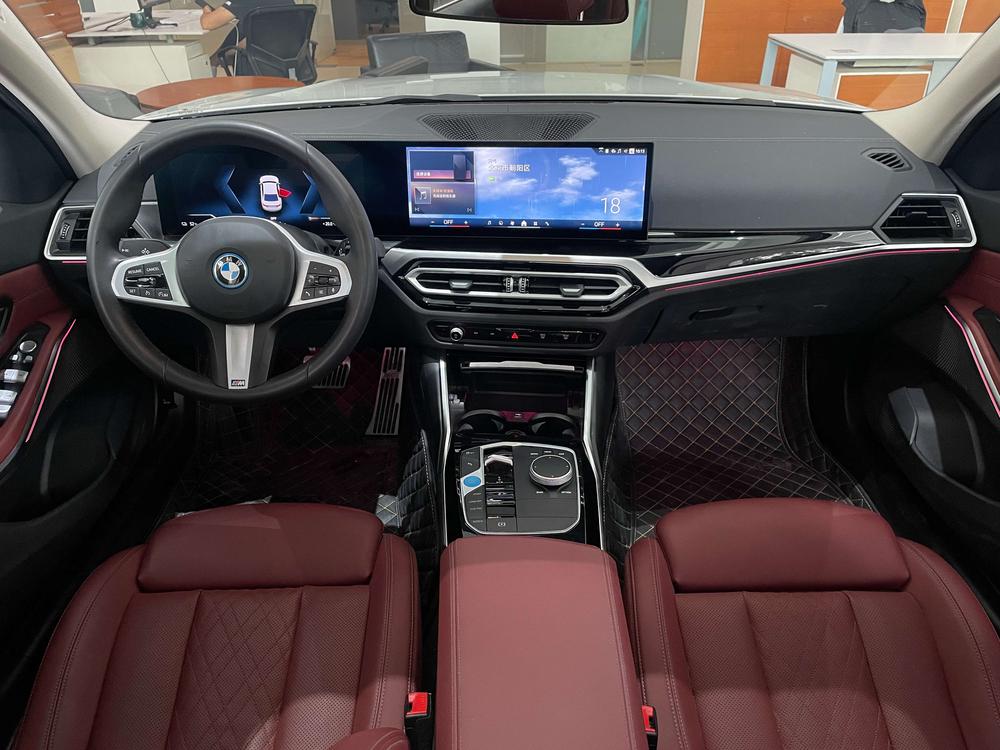BMW i3 2023 eDrive35 L – фото 12