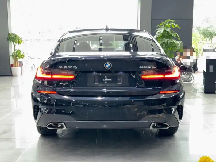 BMW 3 Series 2022 Model 325Li xDrive M Sports Set – фото 4