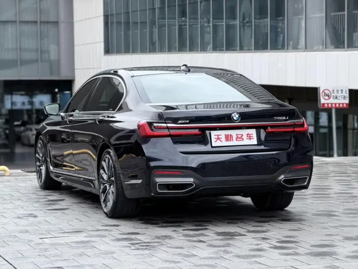 BMW 7 Series 2021 Model 740Li Leading Model M Sports Set – фото 5