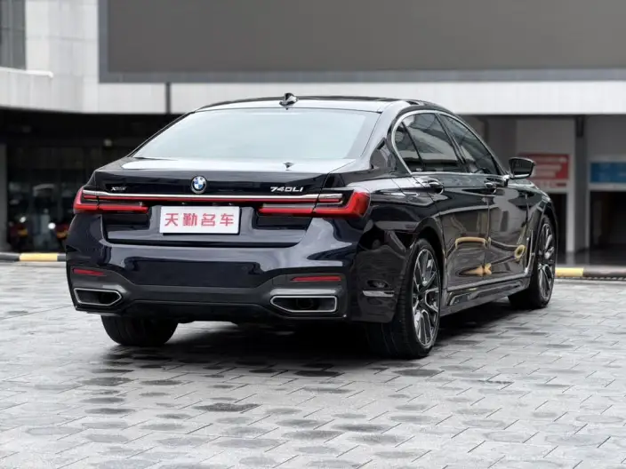 BMW 7 Series 2021 Model 740Li Leading Model M Sports Set – фото 7