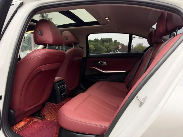 BMW 3 Series 2025 Model 325Li M Sports Set – фото 9