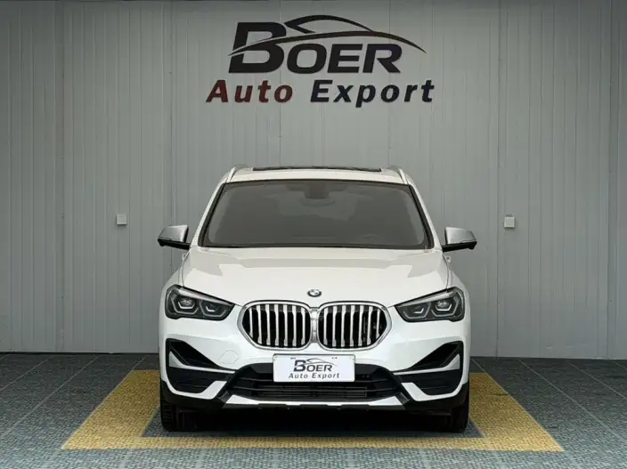 BMW X1 2022 Model sDrive20Li Fashion Model – фото 2