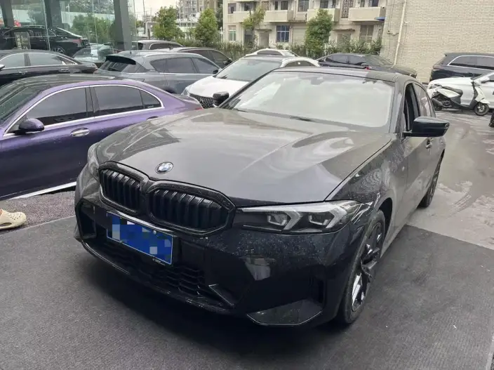 BMW 3 Series 2025 Model 330Li M Sports Night Set – фото 1
