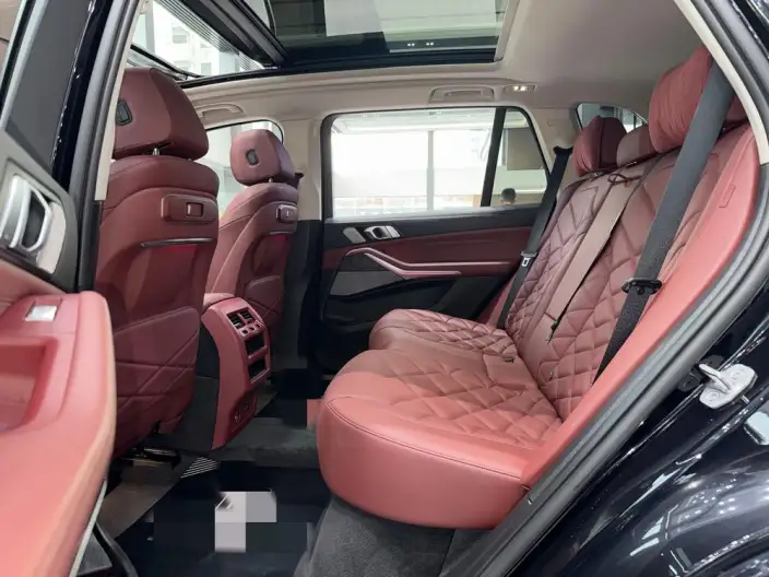 BMW X5 2023 Model xDrive30Li Exclusive Model M Sports Set – фото 9