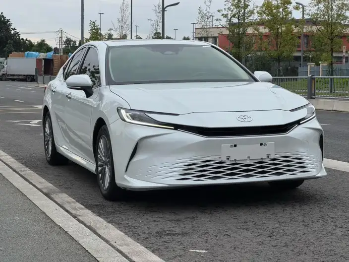 Toyota Camry 2024 Model 2.0E Elite Edition – фото 3