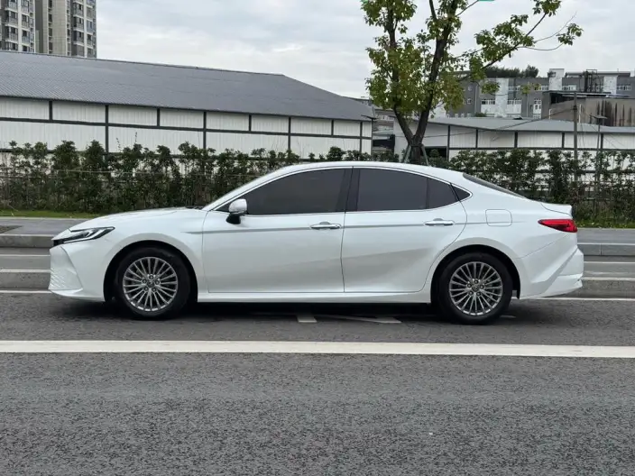 Toyota Camry 2024 Model 2.0E Elite Edition – фото 4