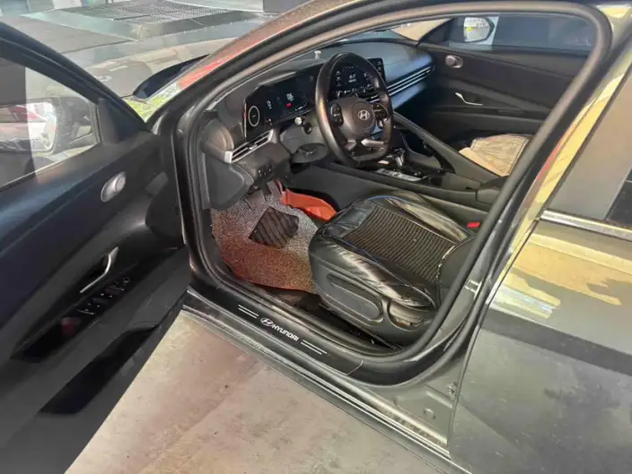 Hyundai Ioniq 2023 Model 1.5L CVT GLX Elite Edition – фото 6