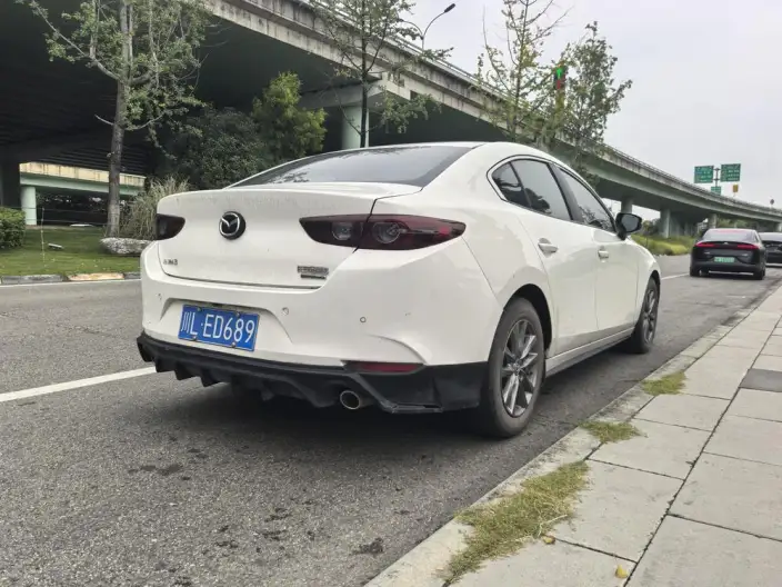 Mazda3 Axela 2023 Model 2.0L Automatic Zhi Engine Edition – фото 6