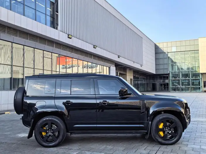 Land Rover Defender 2023 Model Facelift 110 P400 X-Dynamic HSE – фото 8