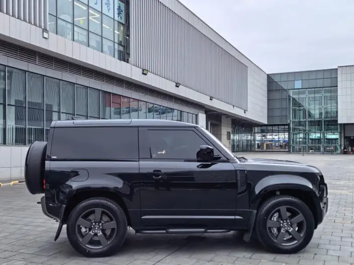 Land Rover Defender 2025 Model 90 3.0T P400 X-Dynamic HSE – фото 7