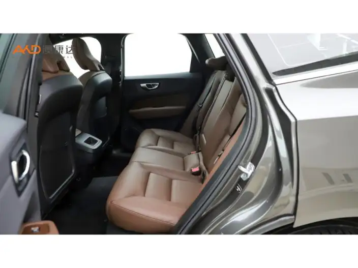 Volvo XC60 2022 Model B5 4WD Smart Range Deluxe Edition – фото 8